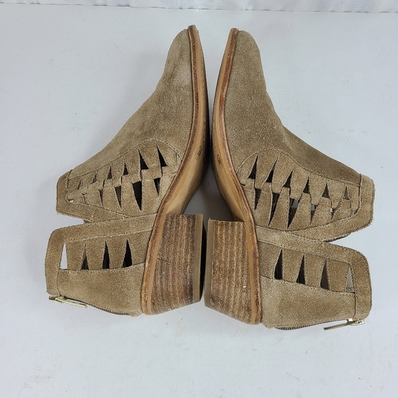 Vince Camuto Peera brown leather ankle boots w/cutouts size 8 - Picture 4 of 15